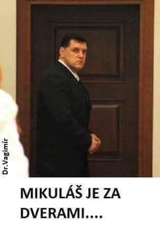 Za dverami